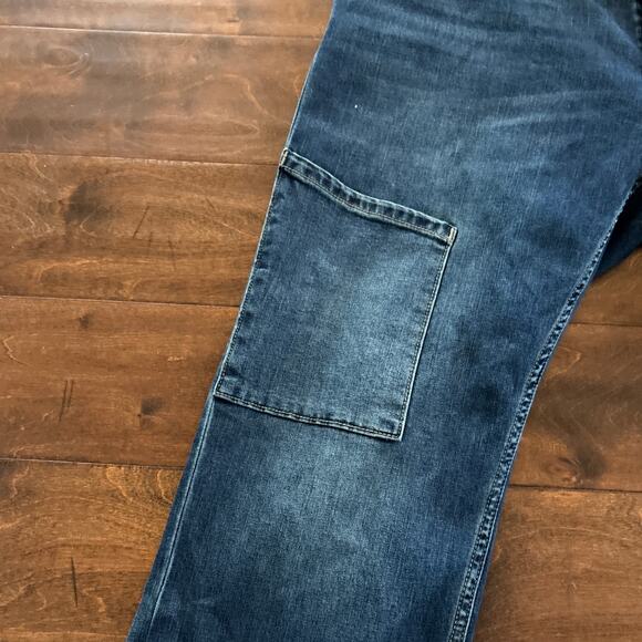 Goodfellow & co. Men's 365 Adaptive Seated Fit Relaxed Leg Jeans Blue Size 40x30 - Picture 6 of 10